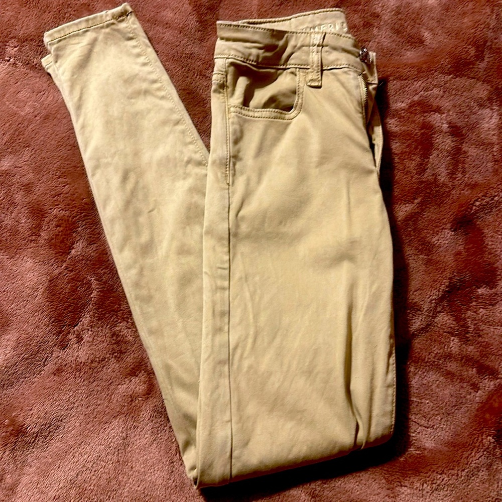 COPY - American Eagle Khaki Jeans
